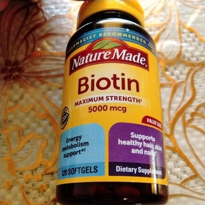 Nature Made Biotina Fuerza Máxima 5000 mcg Suplemento 120 Cápsulas Blandas, Exp 04/2027 Foto 1 de 4