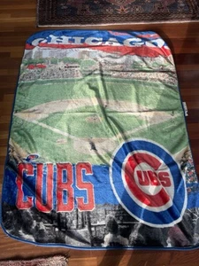 MLB Chicago Cubs Wrigley Field Throw Blanket Northwest Company - Barely Used - Picture 1 of 3