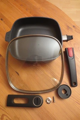 Woll Pfanne 24 x 24 cm mit Deckel und abnehmbarem Griff Neu - Bild 1 von 4