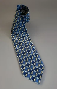 Ermenegildo Zegna Neckwear Tie Blue Gold Geometric Pattern Italy 100% Silk JBHS - Picture 1 of 5