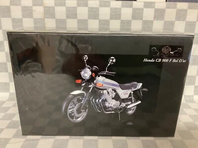 1/12 MINICHAMPS 161902 HONDA CB 900 F BOL D’OR 1978 SILVER CLASSIC BIKE SERIES - Image 1 of 4