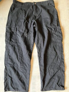 Wrangler Men's Relaxed Fit black Cargo Pants size 40 X 30 Style 70LEWBL - Picture 1 of 4