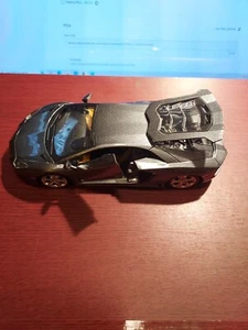 Maisto Diecast Model Lamborghini Aventador LP700-4 Scale 1:24 Gray Estate Find - Picture 1 of 12