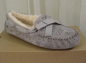 NIB UGG Womens Dakota Sunshine Bow Suede Slipper Moccasin US 12/EU 43 Seal Grey - Picture 1 of 12