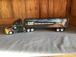 CAT TOY SEMI-TRACTOR TRAILER-NORSCOT GROUP-T2000-DIESEL-FLAMES-14"L-HAUL IT-DC - Picture 1 of 7