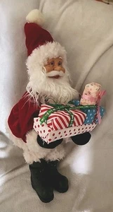 18" Santa Figure Bending Holding Gifts - Picture 1 of 4