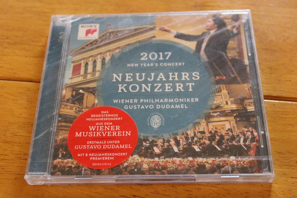 2017 New Year's Concert Neujahrskonzert CD Wiener Philharmoniker Dudamel 2 Disc - Image 1 of 2