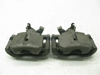 2014-2016 DODGE DART ЗАДНИЙ ЛЕВЫЙ ПРАВЫЙ ВОДИТЕЛЬ ПАССАЖИРСКИЙ БОКОВОЙ ТОРМОЗ СУППОРТ ПАРА - Изображение 1 из 4