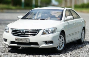 1/18 Toyota Camry 2008 6th generation Diecast Car Model Black/White Display - Picture 1 of 7