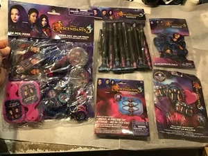 Disney Descendants 3 Birthday Party Favor Supplies -NEW - Picture 1 of 1