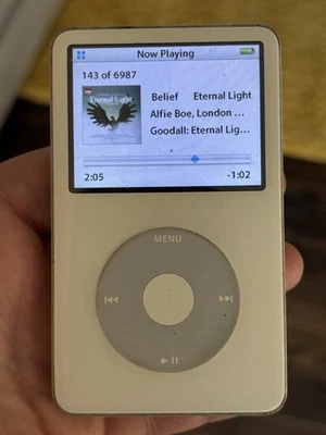 Apple iPod Classic 5th Generation 80gb White - Read Description - Image 1 of 4