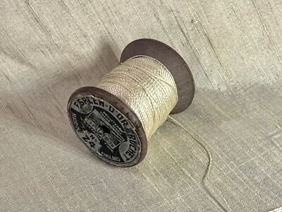 Antique Silky Rayon Thread on Wooden Reel 'Esplen D’Or Crochet' England - Image 1 of 4