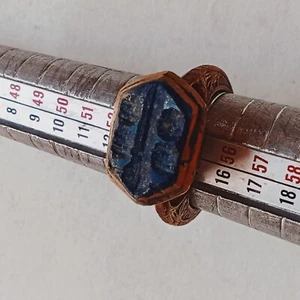 Ancient Antique Roman Ring Bronze intaglio Engraved Blue Stone - Picture 1 of 3