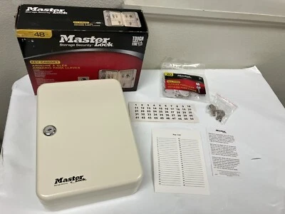 Master lock 20 key Metal security Key cabinet Set- Storage Box - W/ 4 Keys -NEW - Image 1 of 4