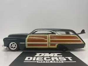VINTAGE 2000 HOT WHEELS 1950 GREEN MERC WOODIE 1:18 COLLECTIBLE DIE CAST CAR - Picture 1 of 22