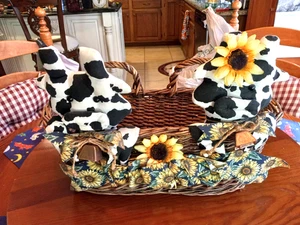 Ernte Herbstkorb mit gefüllten Kühen und Glocken - Handarbeit - Bild 1 von 4