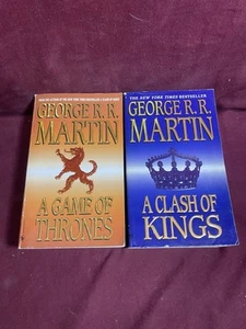 George RR Martin Lot of 2 Books A Game of Thrones, A Clash of Kings - Imagen 1 de 3