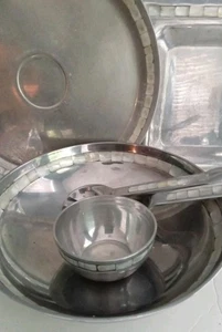 Vintage Handtuch Hergestellt in Indien Zinn Perlmutt Intarsien Servierset - Bild 1 von 15