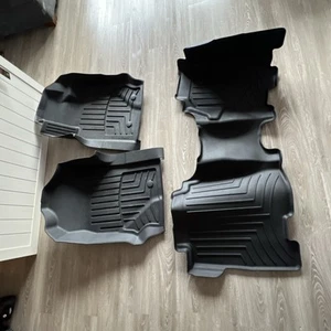 2018-2023 Jeep Wrangler JL Aftermarket Complete Set of Weathertech Floor Mats - Picture 1 of 1