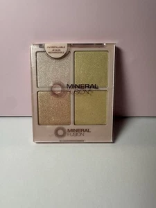 Mineral Fusion ~ STARGAZING Highlighter Palette | Refillable Quad 0.45oz & NIB - Picture 1 of 2