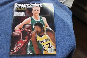 1988 Street & Smith Pro Basketball magazine - Michael Jordan, cover (high grade) - Picture 1 of 2