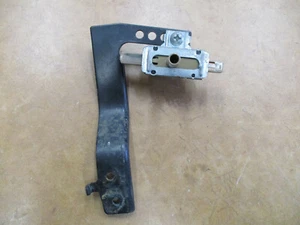HOLDEN ACCELERATOR PEDAL KICK DOWN SWITCH BRACKET HJ HX HZ WB LH LX UC TORANA - Picture 1 of 4