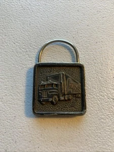 Vintage JAY LINES Trucking Metal Advertising Keychain Clip Semi Truck Logo - Picture 1 of 9