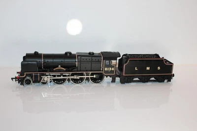 Bachmann 31-276 OO Gauge LMS Royal Scot 4-6-0 The Cheshire Regiment Black 6134 - Image 1 of 4