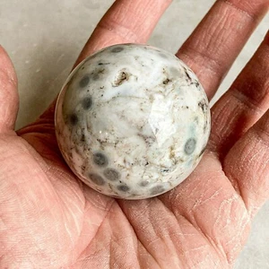 Ozeanjaspis Kugel: 1,95 Zoll Durchmesser, 5,6 Unzen (158 g), Madagaskar polierter Stein - Bild 1 von 12