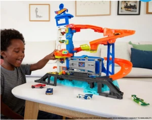 Hot Wheels City Shark Strike Rescue Playset - Racing Race Car Toyset Toys New - Picture 1 of 8