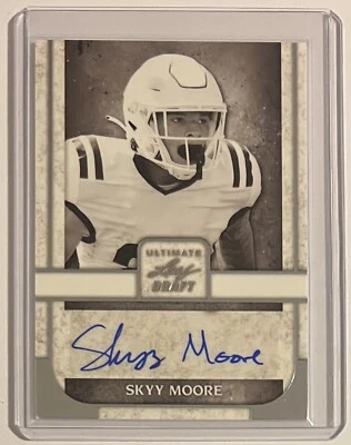 Skyy Moore 2022 Leaf Ultimate Black & White Auto RC Kansas City Chiefs WMU - Image 1 of 2