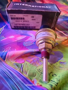 International 1673-785-C92 Coolant Level Sensor Switch - Picture 1 of 7