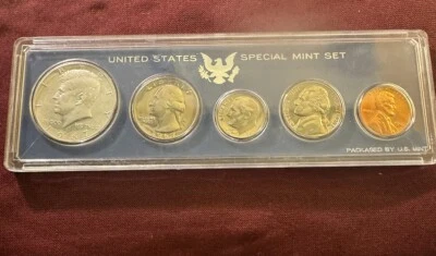 1967 U.S. Mint-Special Mint Set Coin w/40% Silver Kennedy In Holder - Image 1 of 4