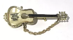 Broche de guitarra tono dorado prendedor salón de la fama música country de colección joyería - Imagen 1 de 4