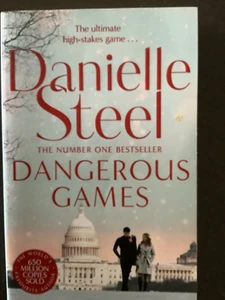 DANGEROUS GAMES by Danielle Steel **Free Post** - Picture 1 of 2