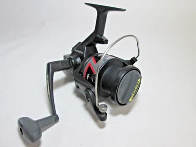 Carrete giratorio vintage Olympic Trueno 2000 Foto 1 de 4