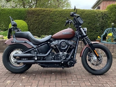 Harley  Davidson Street Bob - Bild 1 von 4