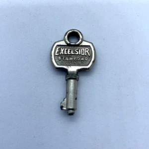 Vintage Excelsior Key # 700  Luggage Traincase Briefcase Stamford - Picture 1 of 5