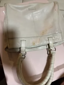 Borsa a mano VINCE CAMUTO calda in pelle vaniglia difettosa con macchia all'esterno - Foto 1 di 7