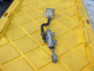 2008 Suzuki Bandit 1250S GSF1250S OEM ЗАДНИЙ ТОРМОЗ ГЛАВНЫЙ ЦИЛИНДР W - Изображение 1 из 4