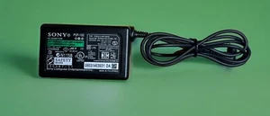 Genuine Sony PSP-100 AC Adapter PSP Power Charger 5V OEM O1 - Picture 1 of 2