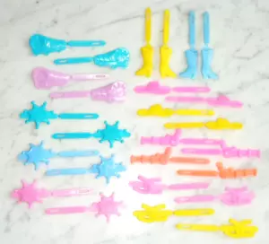 Barrettes Woolworths Goody Snap-Tight Show Offs 26pc Western Lot ~ Cowboy Boots - Picture 1 of 2