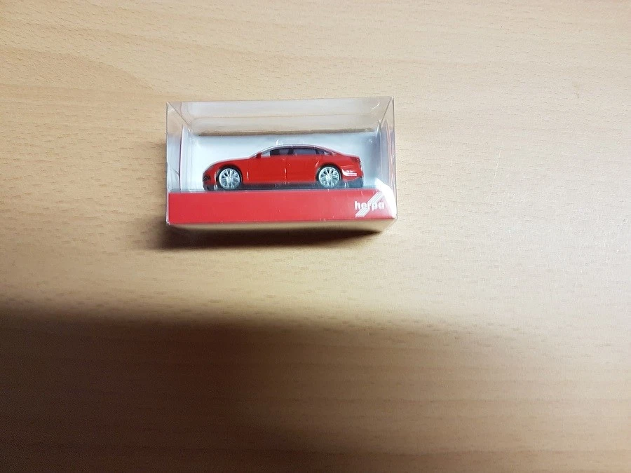 Herpa 430630-002 - 1/87 Audi A6 Berlina, Misanorot Metallico - Nuovo - Immagine 1 di 1