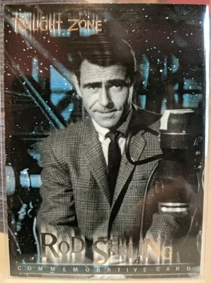 Twilight Zone Premiere Edition Rod Serling cartão de inserção comemorativo C1 quase perfeito 1999  - Imagem 1 de 2