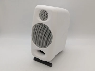 ACTIVE SPEAKER ONLY IK Multimedia iLoud Micro Monitor Bluetooth white single - Image 1 of 4
