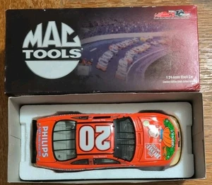 TONY STEWART 2002 #20 HOME DEPOT/ IT'S THE GREAT PUMPKIN  1/24 Action NEW L@@K! - Picture 1 of 8