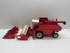 1/64 ERTL CASE IH INTERNATIONAL HARVESTER 1460 Combine Red Chrome CHASE - Picture 1 of 4