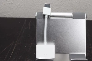 Apple HDMI to DVI Adapter - MJVU2AM/A - High-Quality Video Conversion - Picture 1 of 4