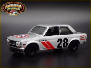1967-1973 Datsun 510 2 Due Porta Texaco Olio Gara 1:64 Scala Modellino Auto - Foto 1 di 9