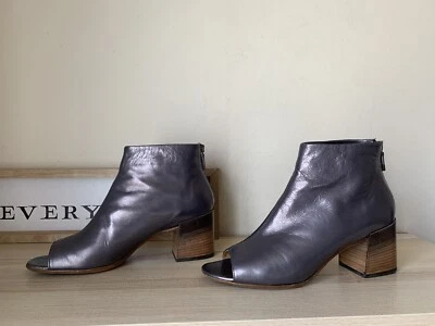 Alberto Fermani Womens sz 40/ US 9.5 Pewter color patent leather peeptoe Boots - Image 1 of 4